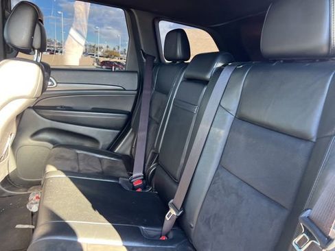 Used 2022 Jeep Grand Cherokee Laredo X image 19