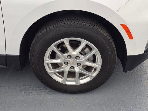 Used 2024 Chevrolet Equinox LT AWD/4WD image 9