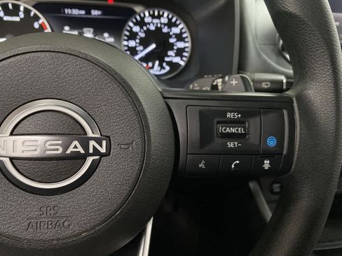 Used 2024 Nissan Rogue SV image 21