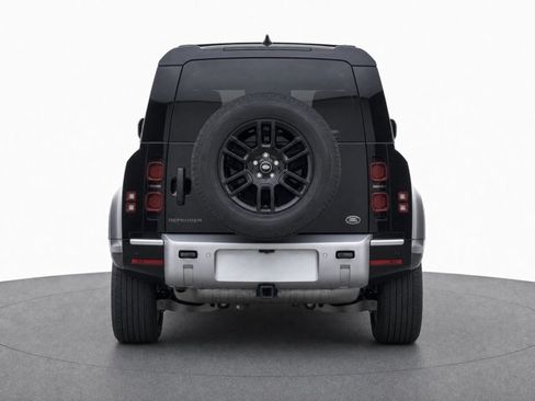 Used 2023 Land Rover Defender 110 X-Dynamic SE AWD/4WD image 6