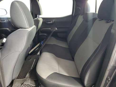 Used 2021 Toyota Tacoma TRD Sport w/ Technology Package image 14