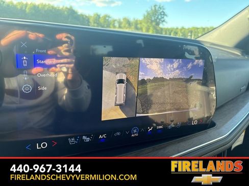 New 2026 Chevrolet Suburban High Country w/ Sun And Tow Package image 29