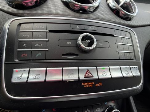 Used 2020 Mercedes-Benz GLA 250 4MATIC image 24