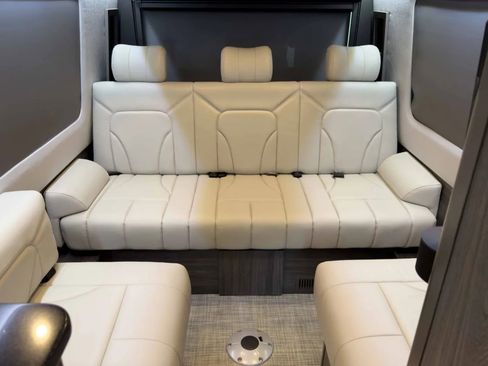 Used 2019 Mercedes-Benz Sprinter 170 image 13