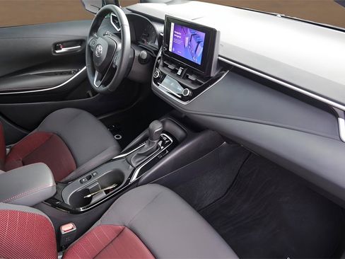 Used 2024 Toyota Corolla SE image 21