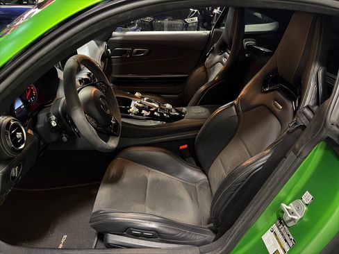 Used 2018 Mercedes-Benz AMG GT R image 18