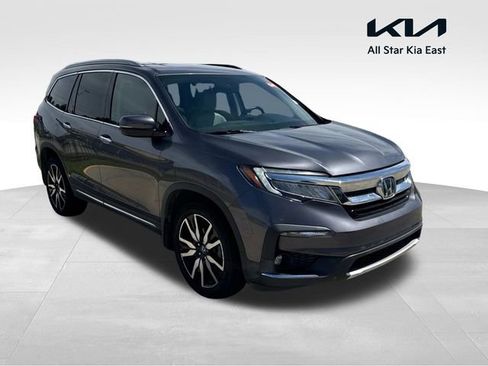 Used 2020 Honda Pilot Touring image 1