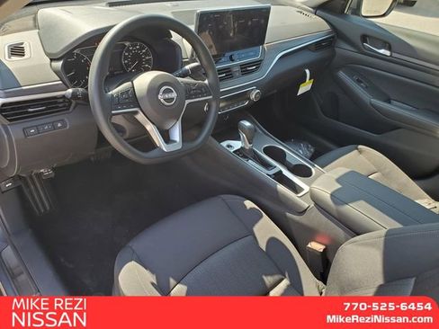 New 2025 Nissan Altima 2.5 SV w/ SV Special Edition Package image 9