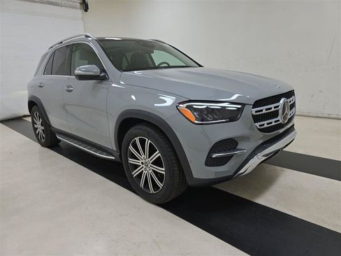 Used 2024 Mercedes-Benz GLE 450e 4MATIC w/ Driver Assistance Package image 3