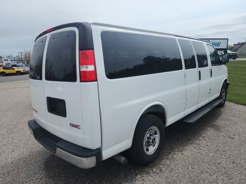 Used 2025 GMC Savana 3500 LT w/ LT Preferred Equipment Group RWD image 2