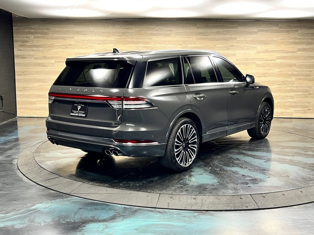 Used 2024 Lincoln Aviator Black Label AWD/4WD image 16