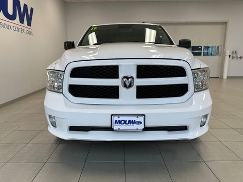 Used 2016 RAM 1500 Express image 3