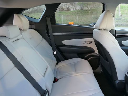 Certified 2023 Hyundai Tucson SEL w/ Convenience Package image 23