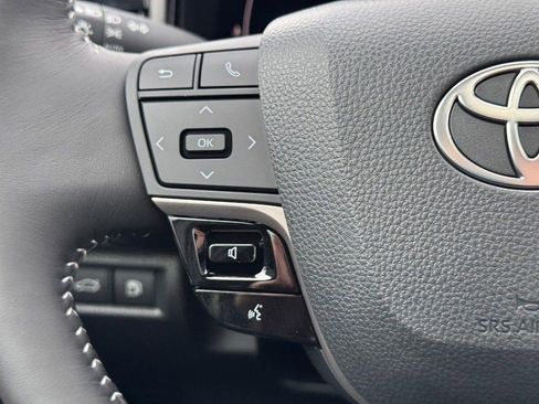 New 2026 Toyota Camry SE image 14