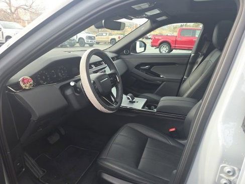 Used 2024 Land Rover Range Rover Evoque S image 11