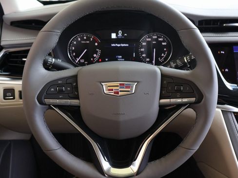New 2025 Cadillac XT6 Premium Luxury image 18