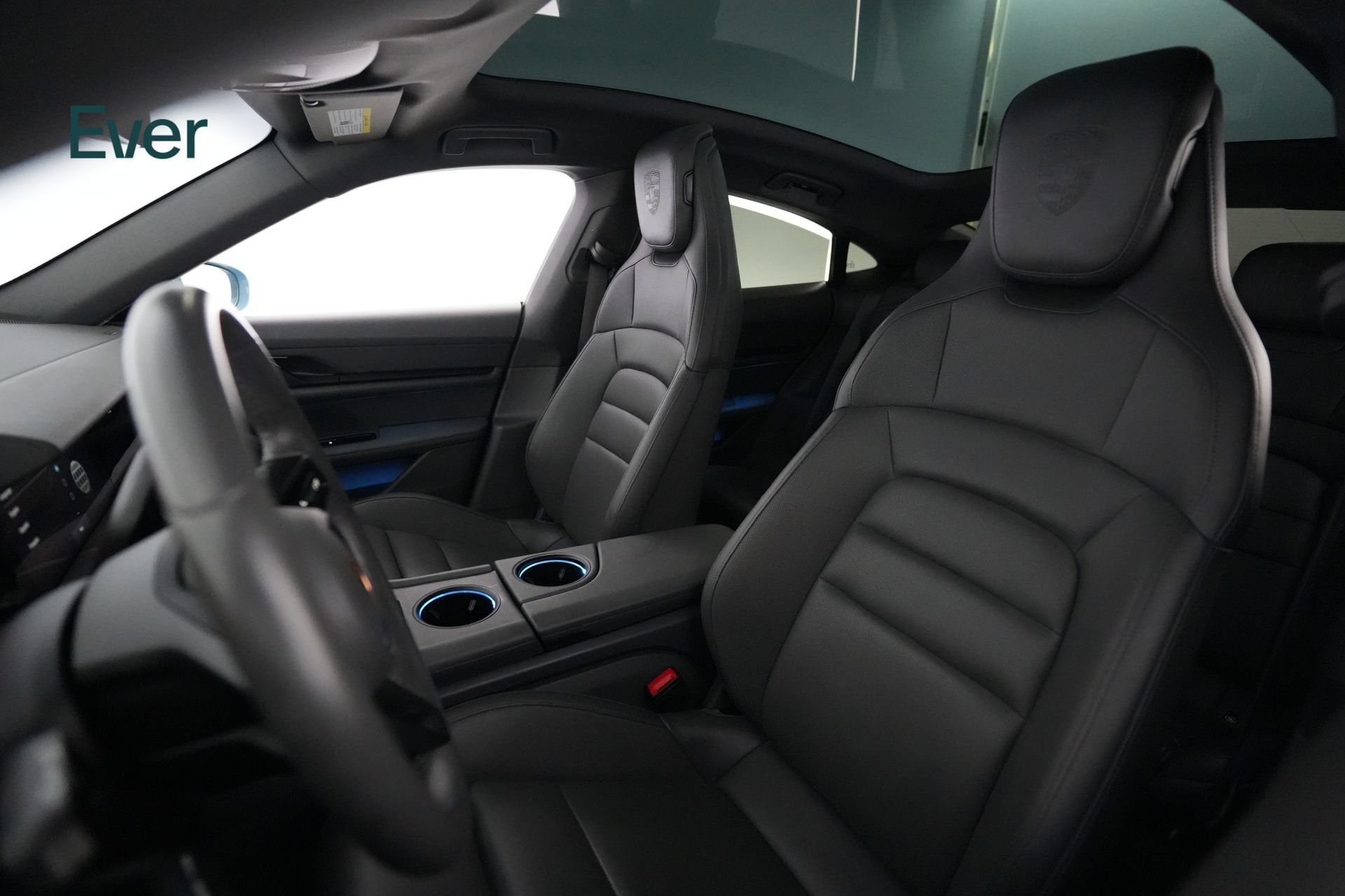 Used 2023 Porsche Taycan RWD image 4