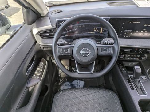 New 2026 Nissan Kicks SV w/ SV Premium Package FWD image 17