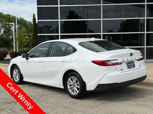 Used 2025 Toyota Camry LE FWD image 5