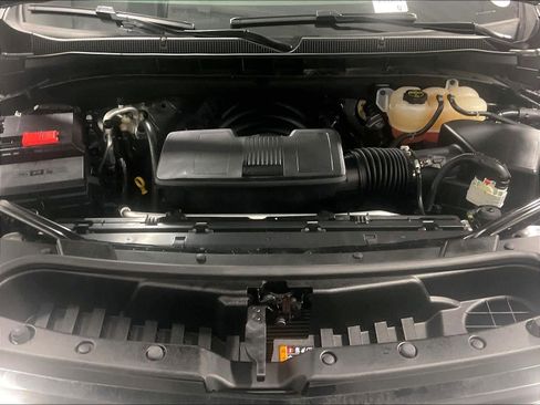 Used 2025 Chevrolet Tahoe LT image 30