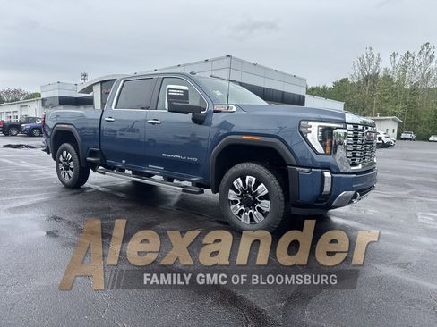 New 2026 GMC Sierra 2500 Denali w/ Denali Reserve Package AWD/4WD image 1