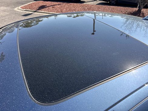 Used 2023 BMW 530i w/ Convenience Package image 11