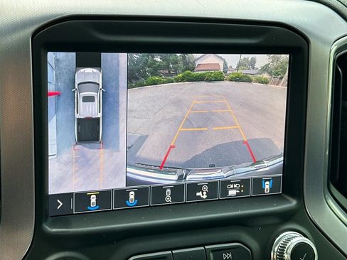 Used 2019 GMC Sierra 1500 SLT w/ SLT Premium Package AWD/4WD image 18