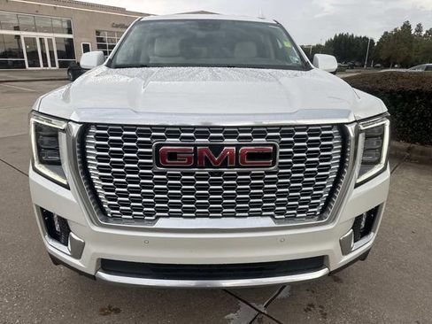 Used 2023 GMC Yukon Denali RWD image 2