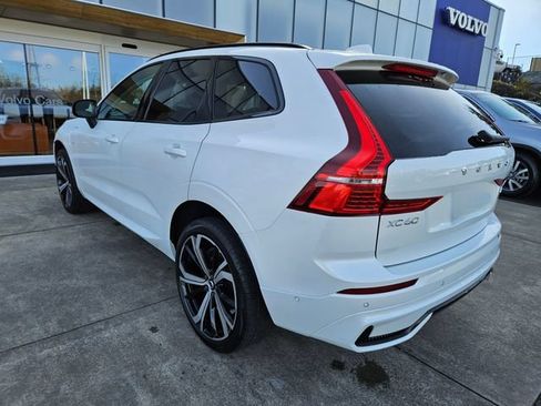 Certified 2023 Volvo XC60 T8 Ultimate w/ Climate Package AWD/4WD image 7