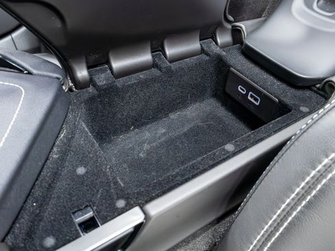 Used 2024 Chevrolet Corvette Stingray Coupe w/ Z51 Performance Package image 71