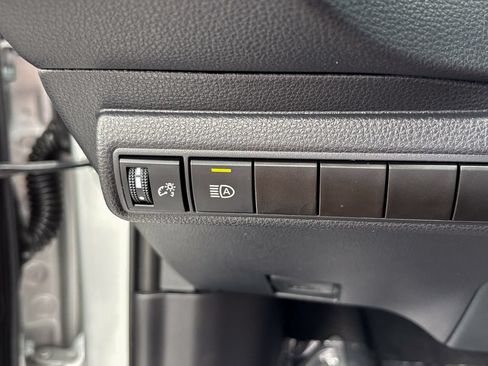 Used 2025 Toyota Corolla LE FWD image 28