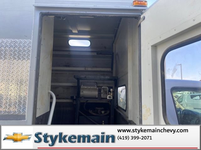 Used 2008 Ford F550 4x4 Regular Cab Super Duty image 31