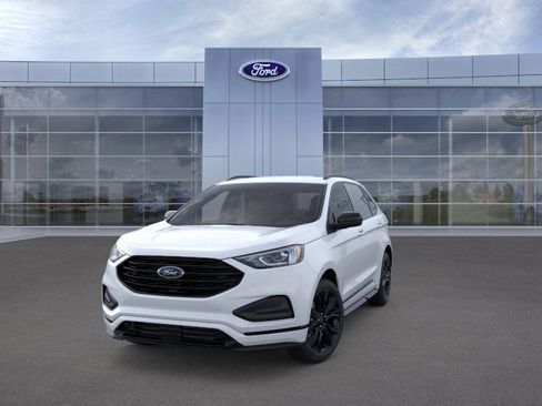 New 2024 Ford Edge SE w/ Black Appearance Package image 2