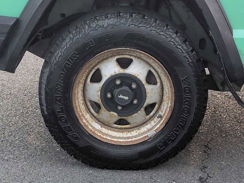 Used 1994 Jeep Cherokee SE image 14