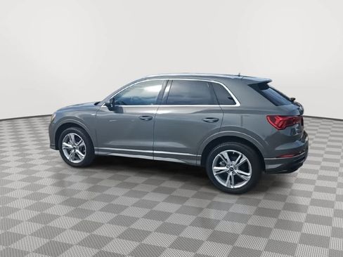 Used 2022 Audi Q3 2.0T Premium w/ Convenience Package image 6