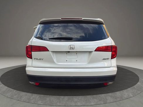 Used 2017 Honda Pilot EX image 6