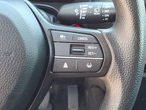 Used 2024 Honda HR-V LX image 18