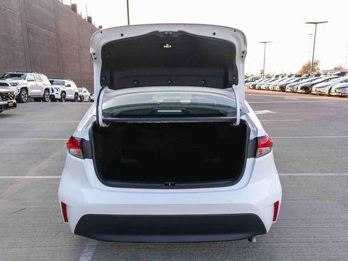 Used 2024 Toyota Corolla LE FWD image 27