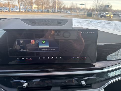 New 2026 BMW X5 xDrive50e image 14