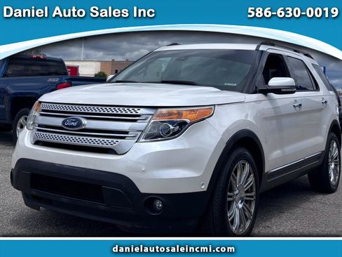 Used 2015 Ford Explorer Limited w/ Equipment Group 302A AWD/4WD image 1