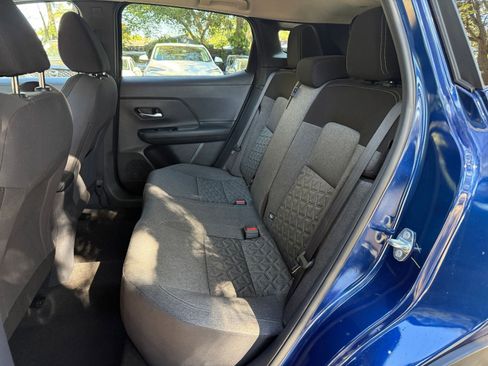 Used 2025 Nissan Kicks SV image 33