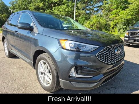 Used 2024 Ford Edge SEL w/ Convenience Package AWD/4WD image 4