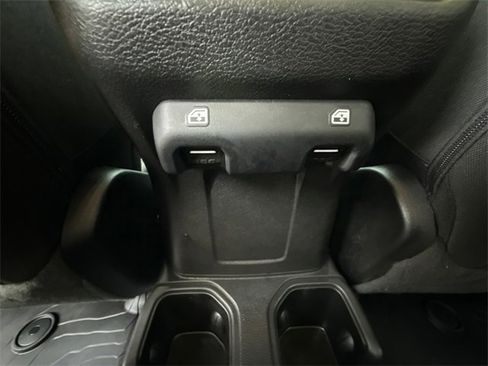 Used 2022 Jeep Wrangler Unlimited Sport image 19
