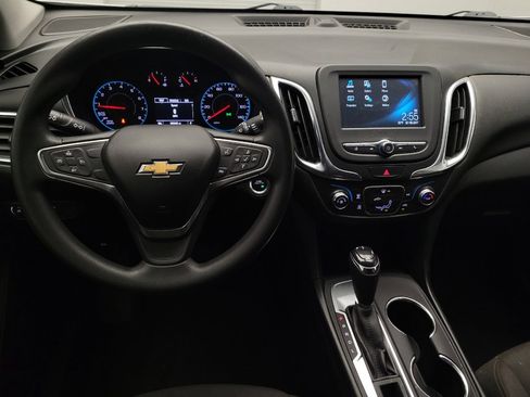 Used 2018 Chevrolet Equinox LT FWD image 22