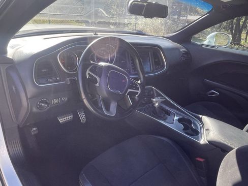 Used 2016 Dodge Challenger R/T Plus image 43