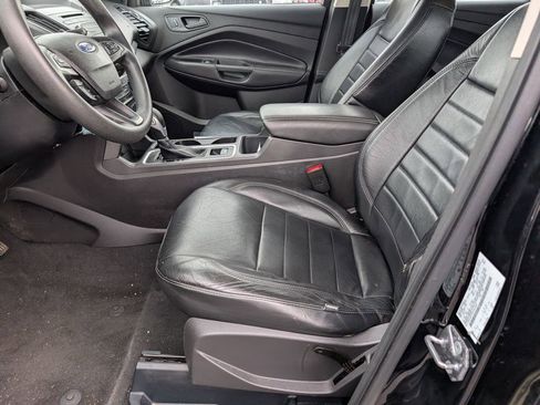 Used 2017 Ford Escape S image 10