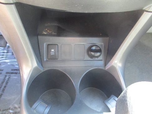 Used 2011 Toyota RAV4 4WD w/ Base L4 Extra Value Pkg image 21