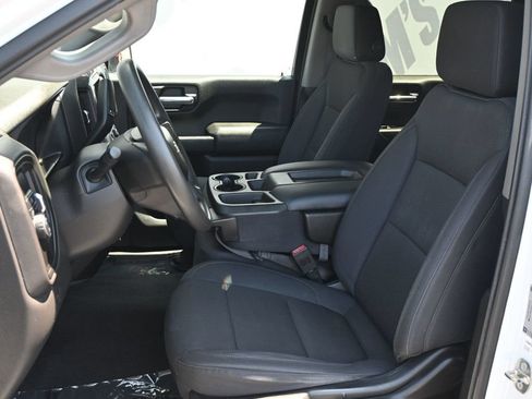 Used 2019 Chevrolet Silverado 1500 Custom w/ Custom Convenience Package RWD image 13