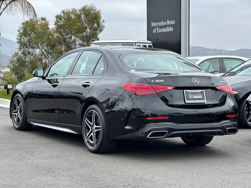 Used 2025 Mercedes-Benz C 300 4MATIC Sedan image 5