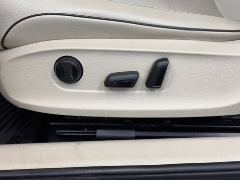 Used 2017 Volkswagen Passat 1.8T SE image 12